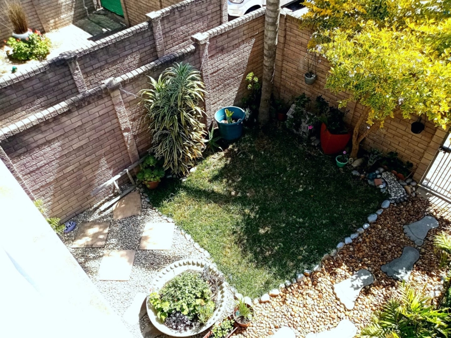 2 Bedroom Property for Sale in Charlo Eastern Cape